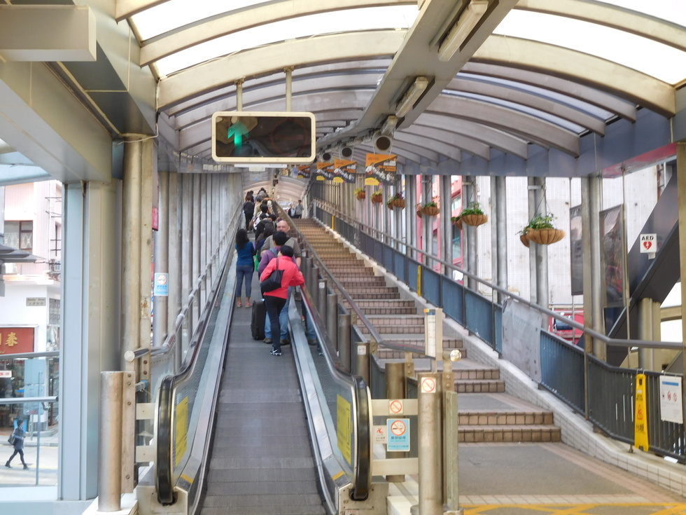 Central-Mid-Levels Escalator 
